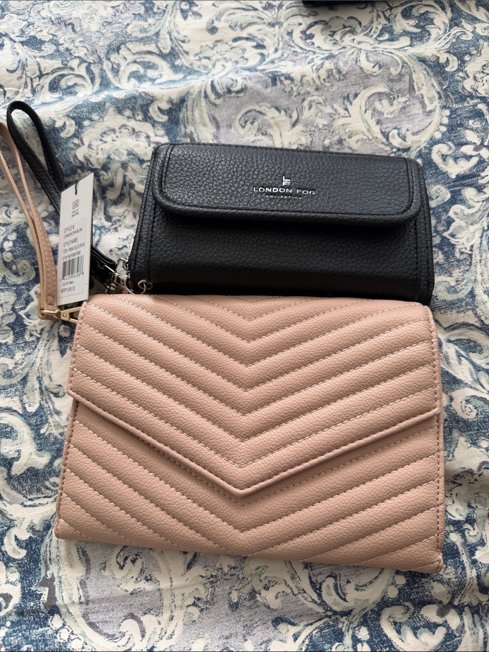 BUNDLE•London Fog Black Wristlet and Blush Quilted Crossbody Set